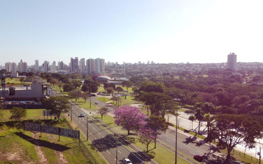 Segunda-feira terá tempo quente e seco em MS, prevê meteorologia