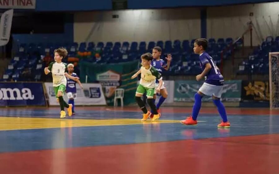 Taça Brasil de Futsal Sub-08 fecha segunda rodada de grupos com 39 gols