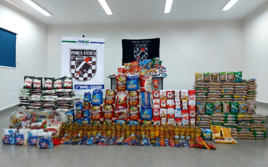 Força Tática da PM arrecada mais de 500 kg de alimentos em Coxim