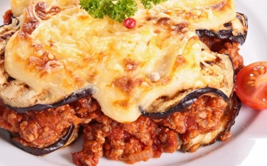 Lasanha de berinjela com carne moída