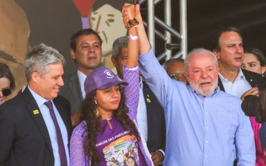 Lula cria pacto nacional de  prevenção a feminicídios