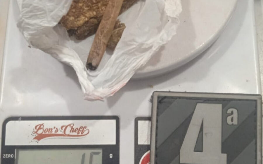 Jovem é detido portando drogas para consumo pessoal em Chapadão do Sul