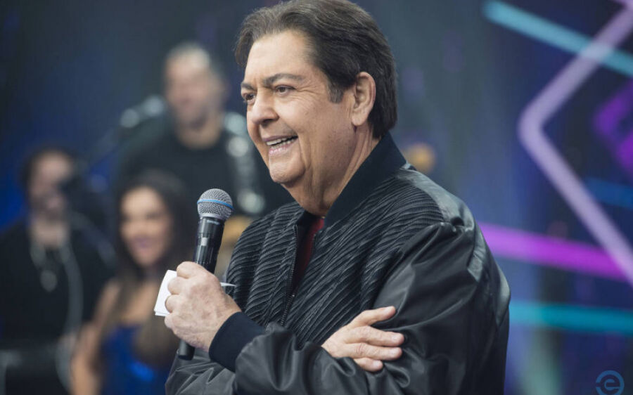 Apresentador Faustão está na fila do transplante de coração e aguarda doador compatível