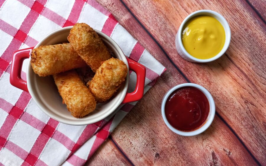 Croquete de batata com queijo