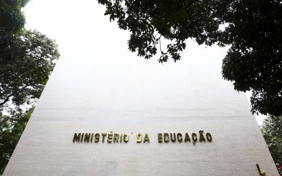 Prazo de adesão ao Programa Escola em Tempo Integral termina hoje