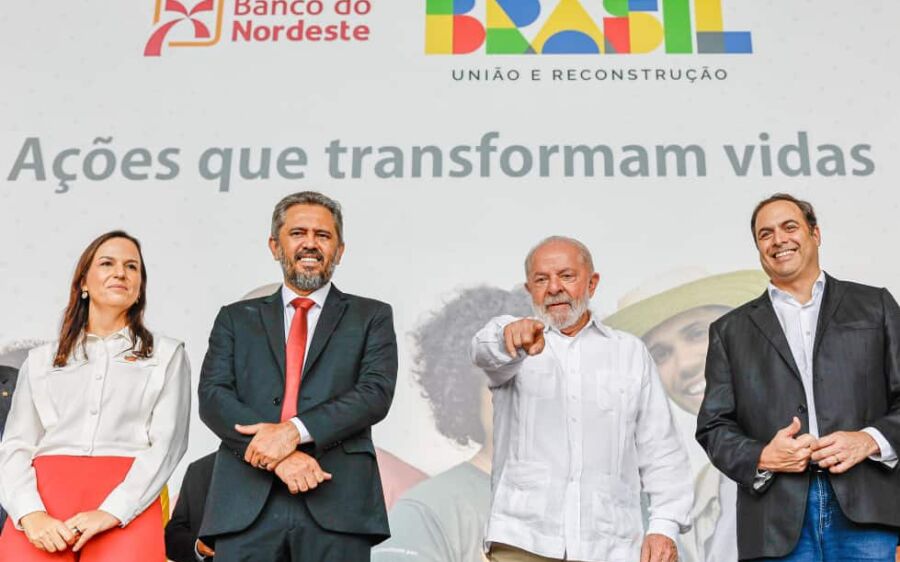 Não podemos ter medo de emprestar dinheiro para pobre, diz Lula