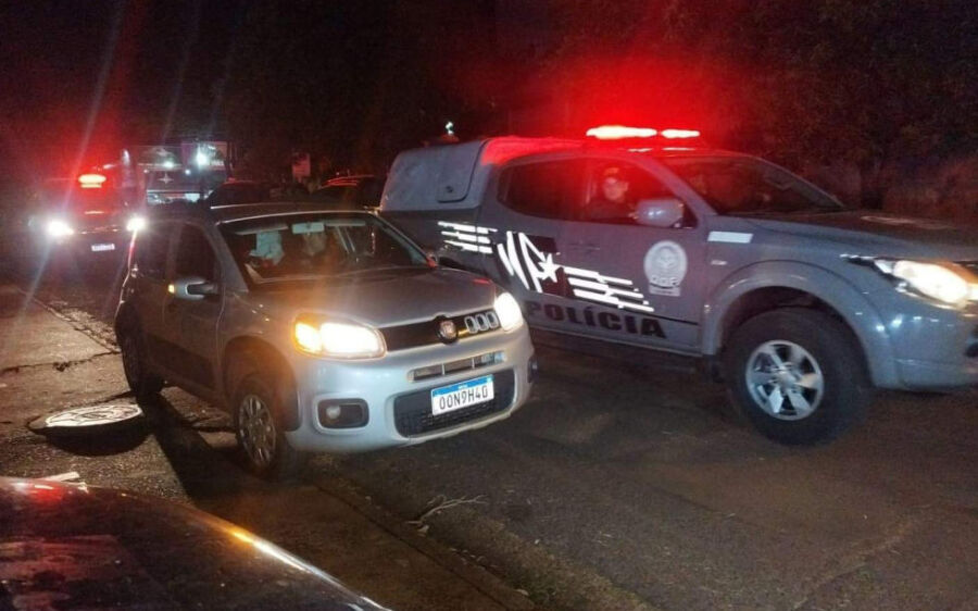 Policial é preso e outro procurado após apreensão de 540 quilos de cocaína