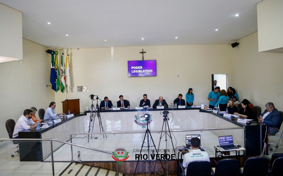 Câmara Municipal de Rio Verde aprova Projetos de Leis durante sessão 