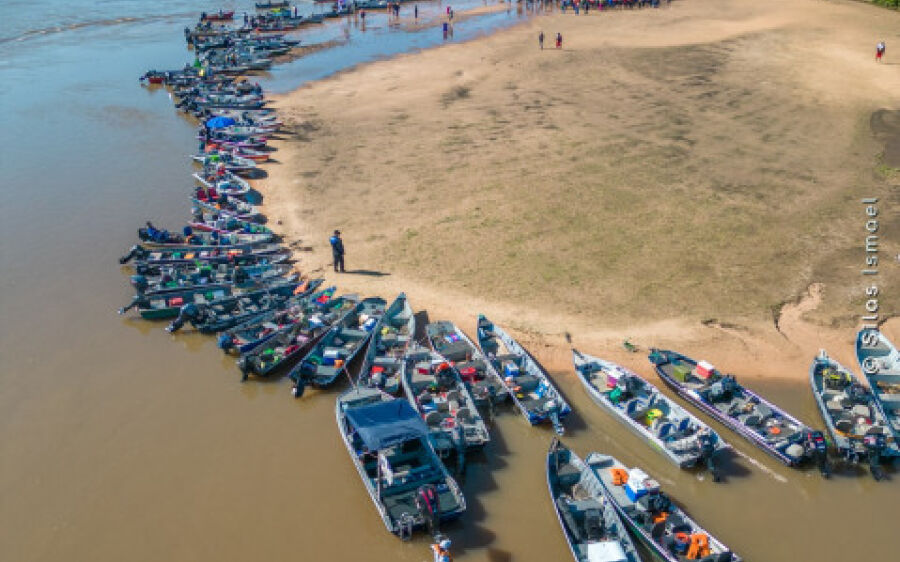 Peteca parabeniza Galera do Taquari pelo 3º Campeonato de Pesca