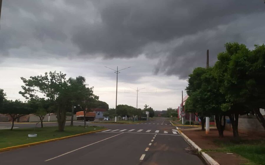 Inmet renova alerta de temporal em São Gabriel e mais 52 cidades; Corumbá está na lista novamente