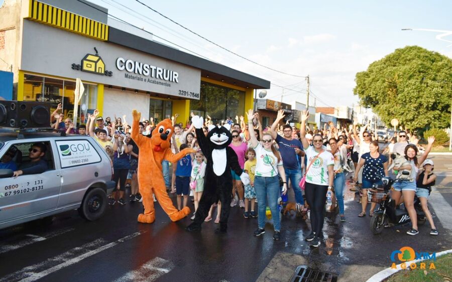 Ceres realiza 12ª Cãominhada em Coxim, maior evento pet da região Norte do Estado