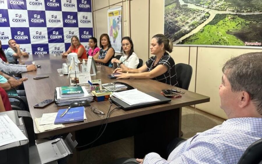 Prefeito de Coxim recebe candidatos a conselheiro tutelar e destaca importância da eleição
