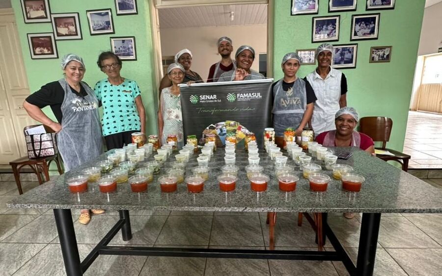 Sindicato Rural e SENAR Promovem Curso de Conservas de Hortaliças no Caps de Rio Verde.