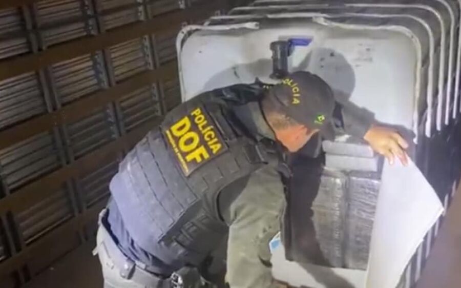 Após denúncia, polícia encontra 459 quilos de cocaína em entreposto