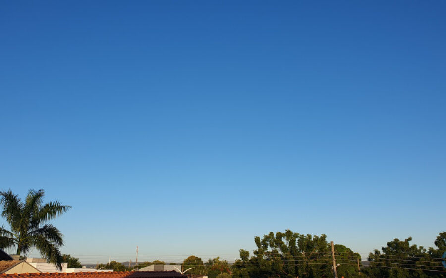 Calorão predomina e máxima pode chegar aos 42ºC nesta terça em MS