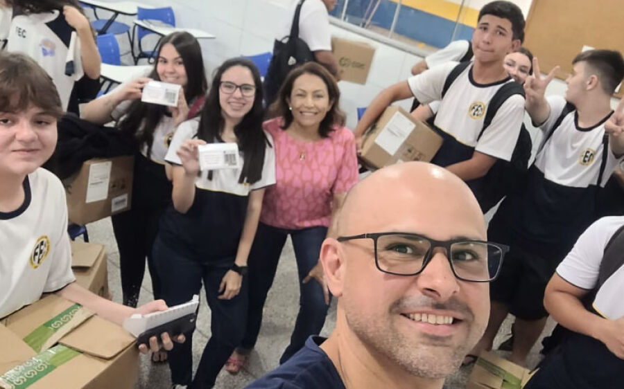 “Cartório Cidadão” realiza eleição fictícia em escola de Coxim