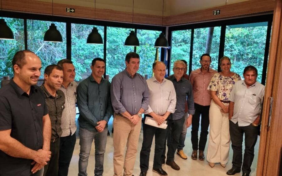 Autoridades políticas pleiteiam melhorias para São Gabriel do Oeste em reunião com Governador