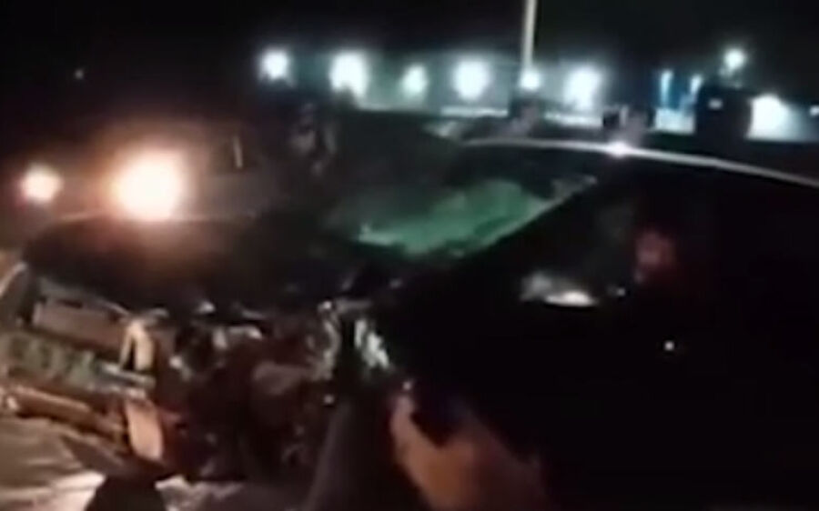 Motorista bêbado bate em casal de moto e tenta fugir sem prestar socorro