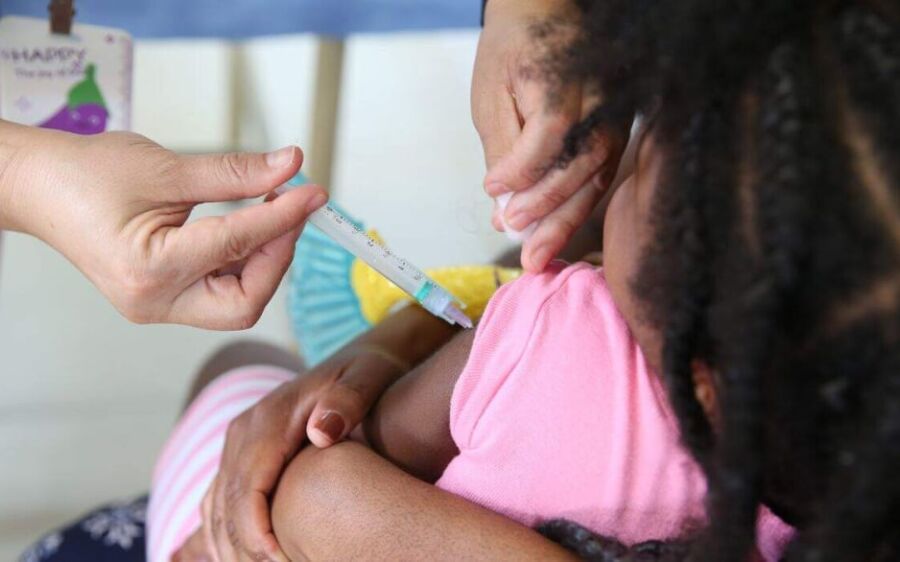 Bebê de apenas dois meses morre com covid-19 em Campo Grande