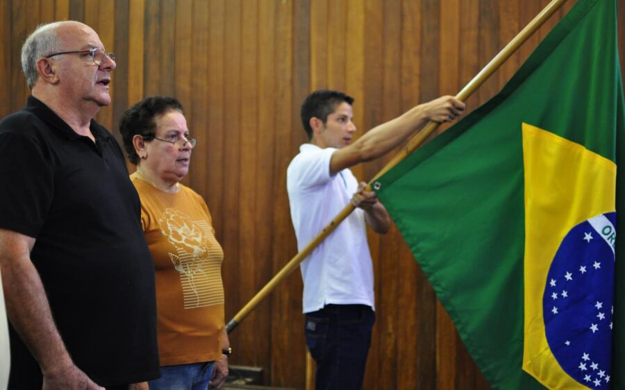 Junta Militar de Rio Verde Realiza Cerimônia de  Juramento à Bandeira e Entrega de Certificados