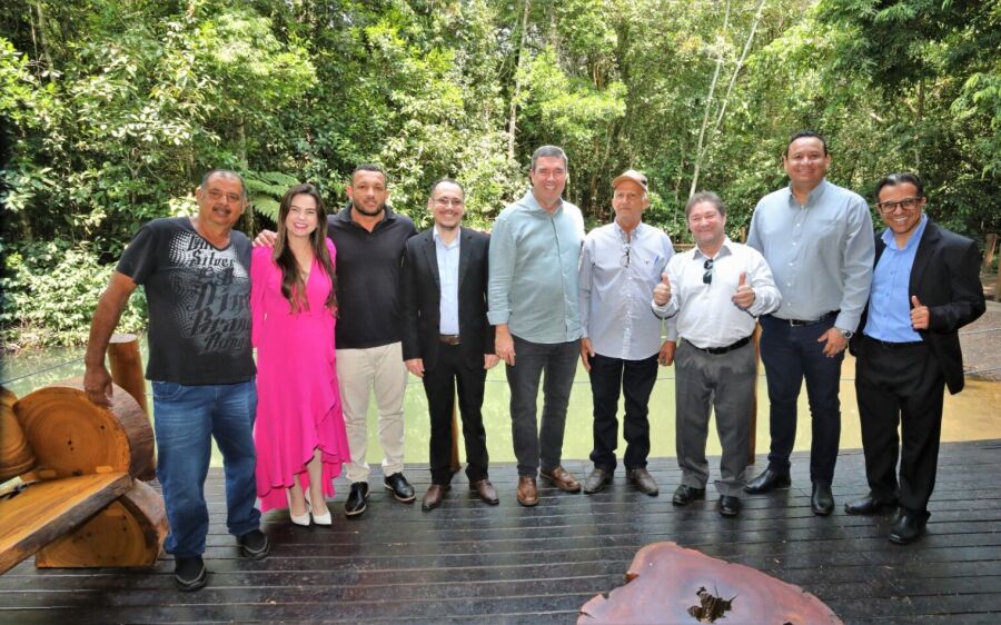 Prefeito de Coxim e  representantes da pesca  se reúnem com governador Eduardo Riedel