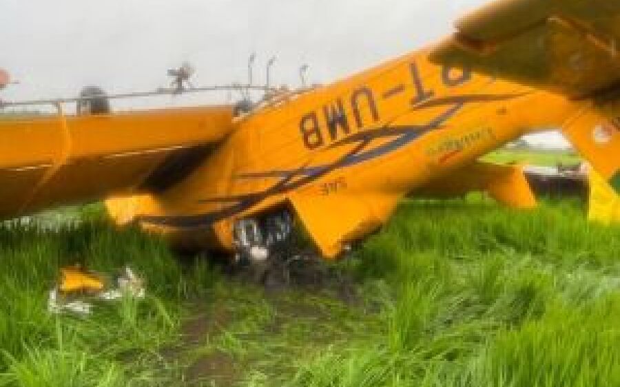 Piloto morre em queda de avião agrícola em MS 