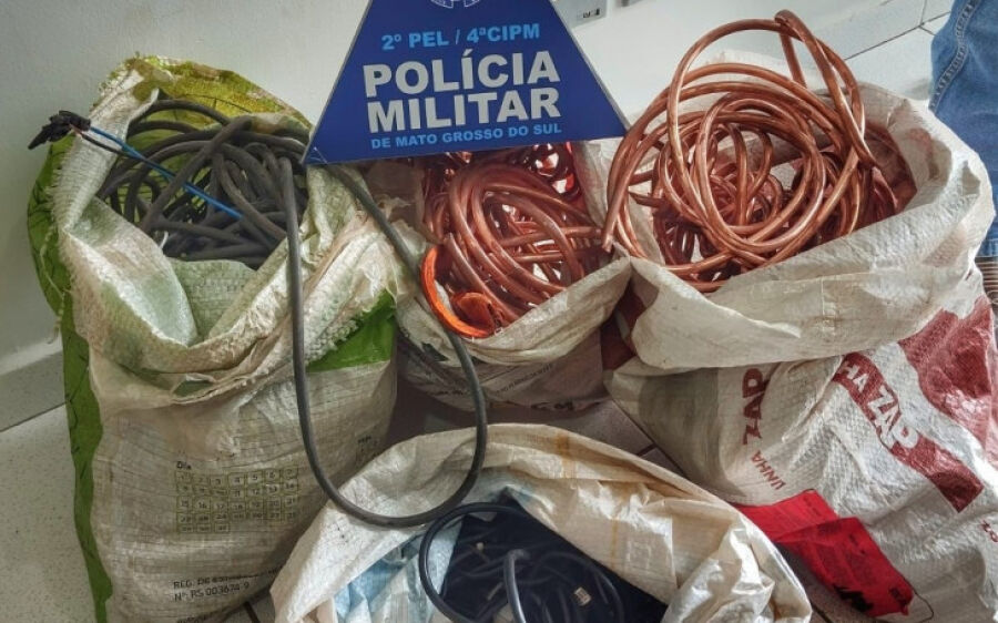Homem é preso por furto e dois são detidos por receptação em Costa Rica