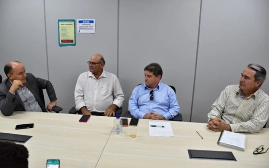 Semadesc, Prefeitura de Coxim e Fundação Chapadão iniciam  tratativas para viabilizar área  experime