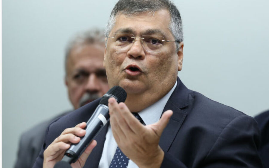 Dino defende mudança na lei para enquadrar  facções como terroristas