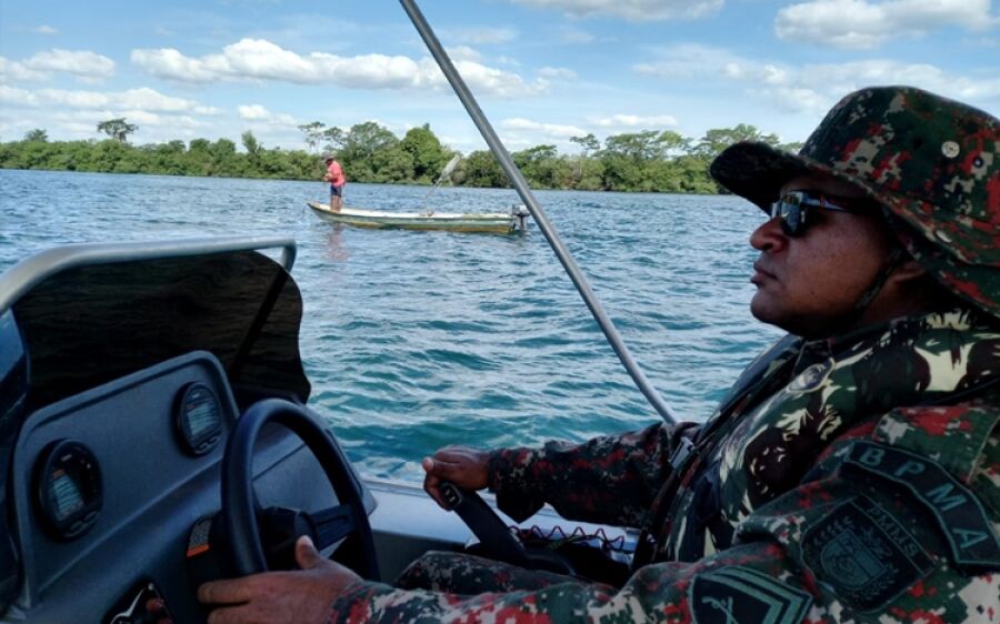 PMA orienta pescadores sobre início da Piracema em MS