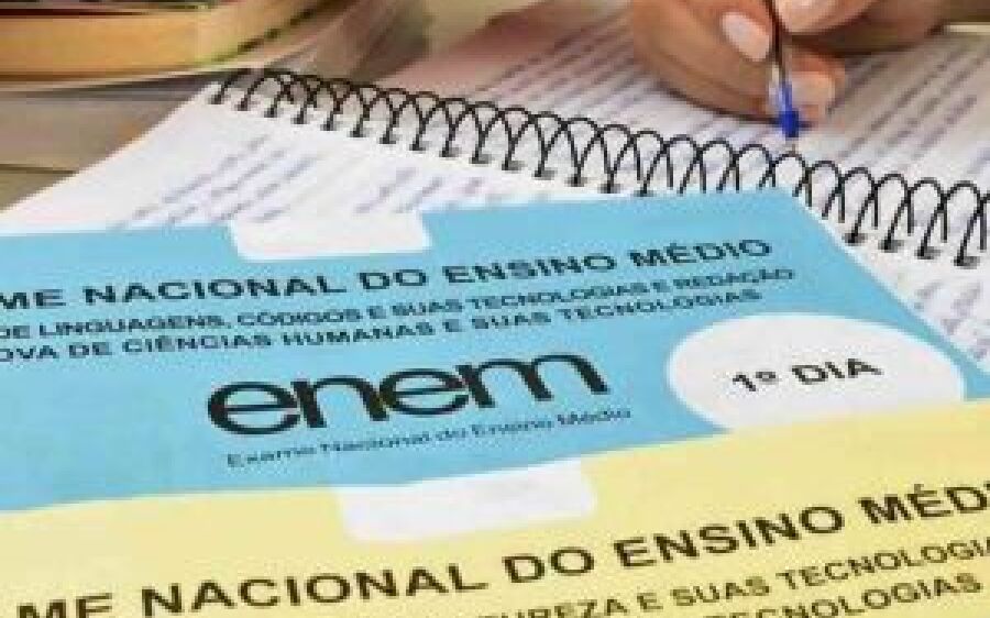 Redação do Enem aborda a invisibilidade do cuidado realizado por mulheres no Brasil