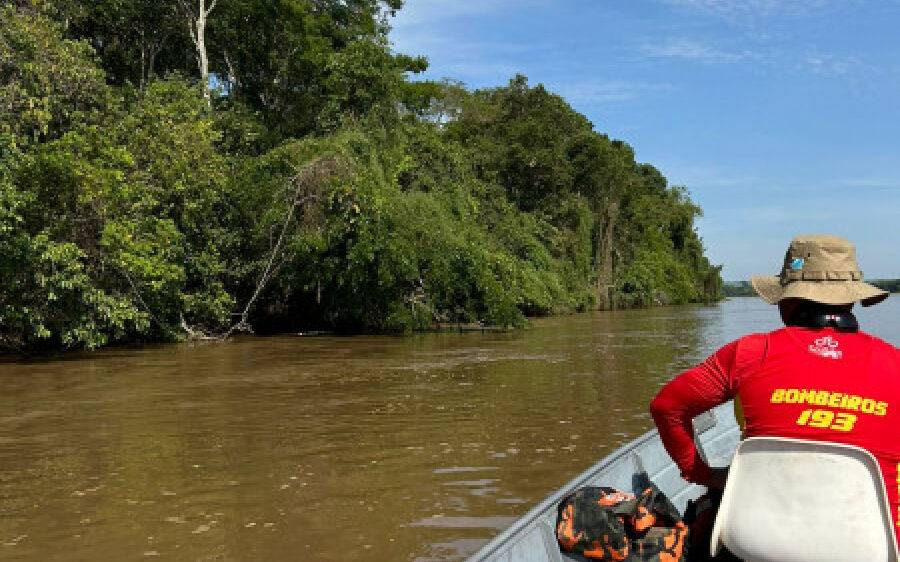 Retoma buscas por engenheiro agrônomo no rio Taquari, em Coxim
