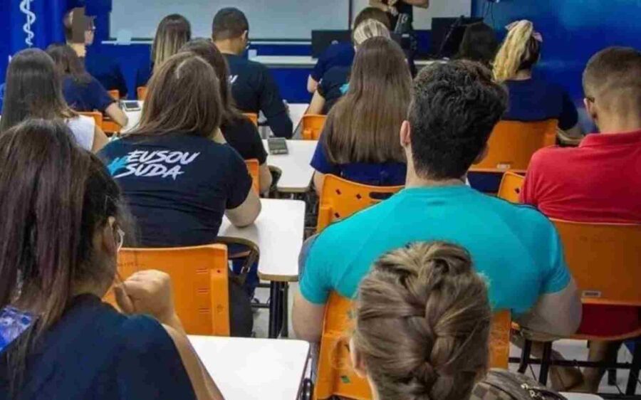 Estudantes já podem receber 'salário' de R$ 1.320 em Mato Grosso do Sul
