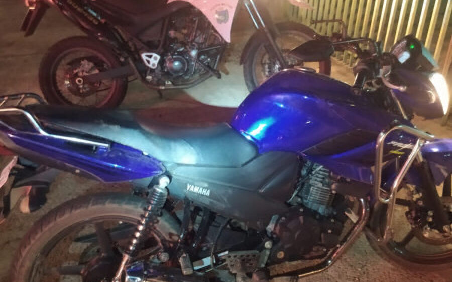 Polícia Militar prende jovem por direção perigosa e apreende moto em Coxim