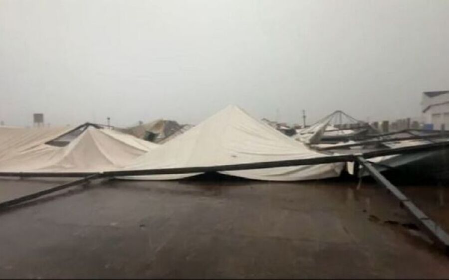 Temporal causa estragos e deixa moradores sem energia e sinal de telefonia em Anaurilândia