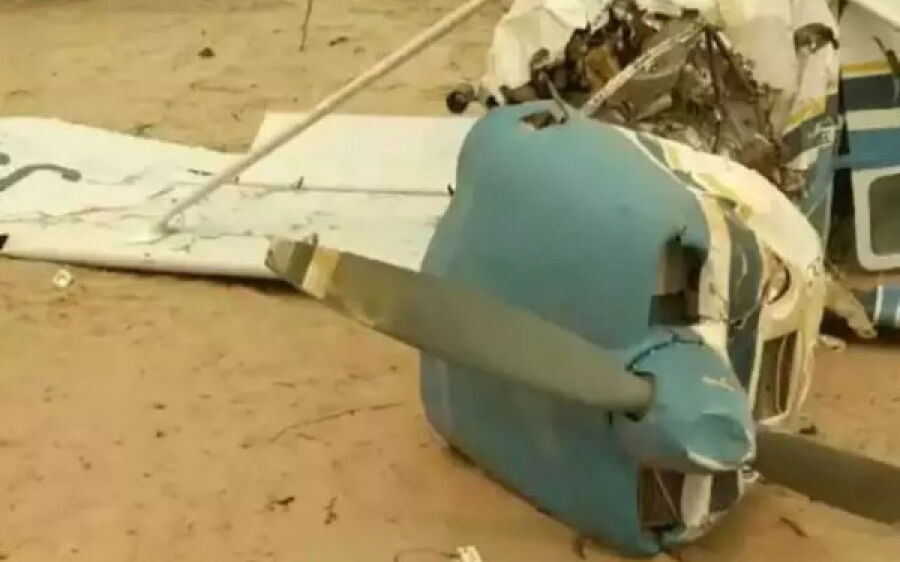 Avião com 4 pessoas fica destruído durante pouso forçado na região do Caronal
