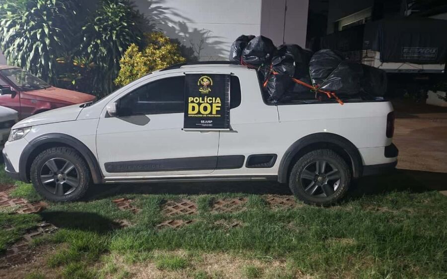 Veículo carregado com mais de R$ 300 mil em materiais de descaminho é apreendido pelo DOF