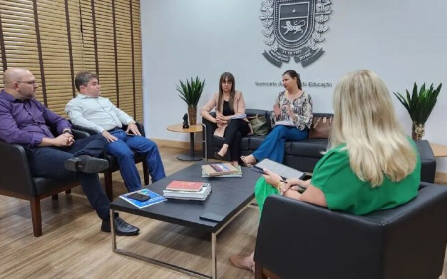 Prefeitura de Coxim planeja turmas do ensino fundamental em parceria com o Estado