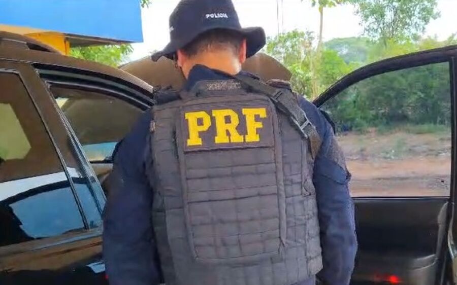 PRF apreende 23 quilos de cocaína na BR-262, em Água Clara