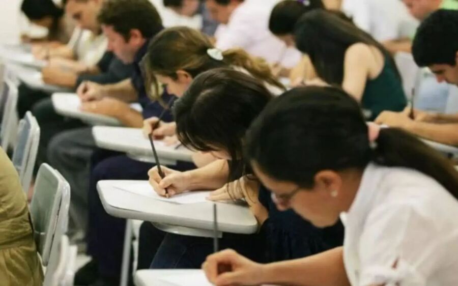 Processo seletivo oferta diversas vagas para profissionais da área da educação em MSÉ profissional