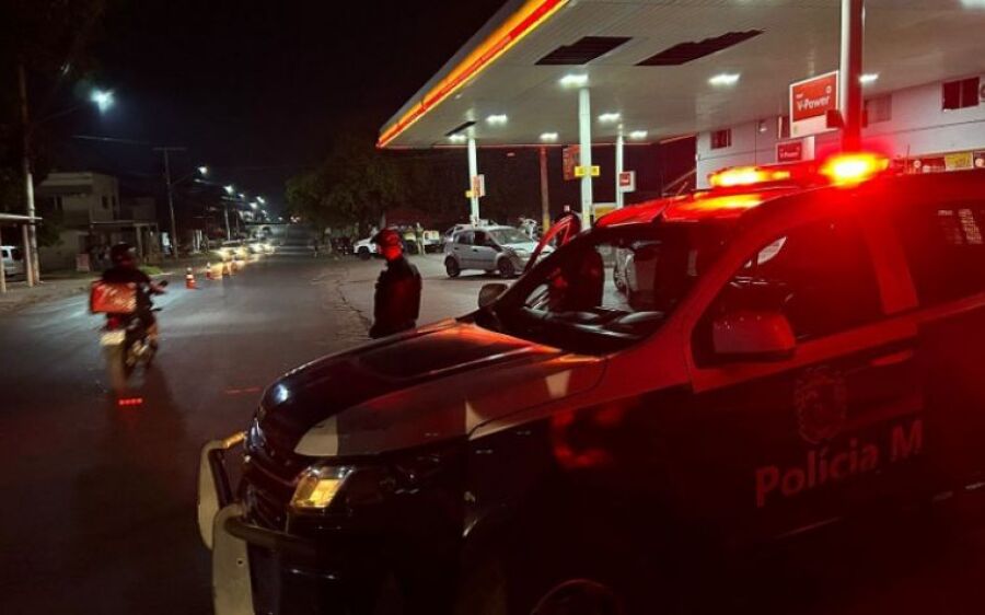 Operação Noite Feliz aborda 952 veículos e detém cinco condutores embriagados