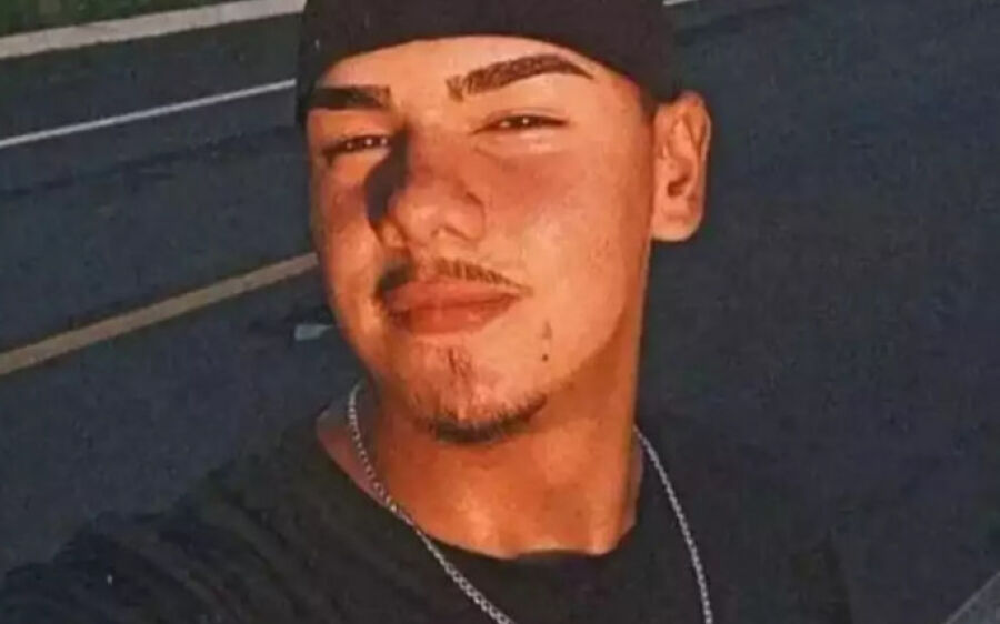 Motociclista de 18 anos morre depois de colidir com vaca na pista