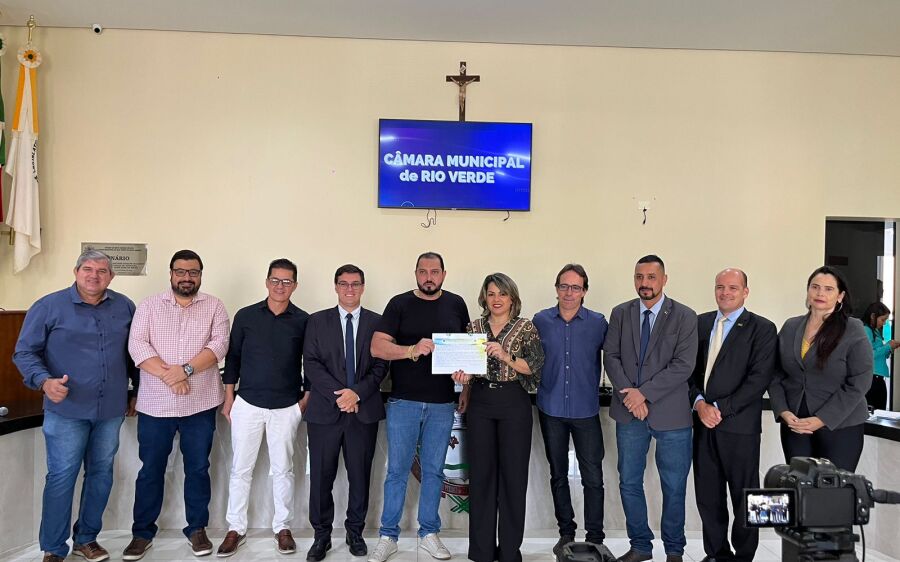 Câmara Municipal de Rio Verde aprova três Projetos de Leis e realiza entrega de Moções