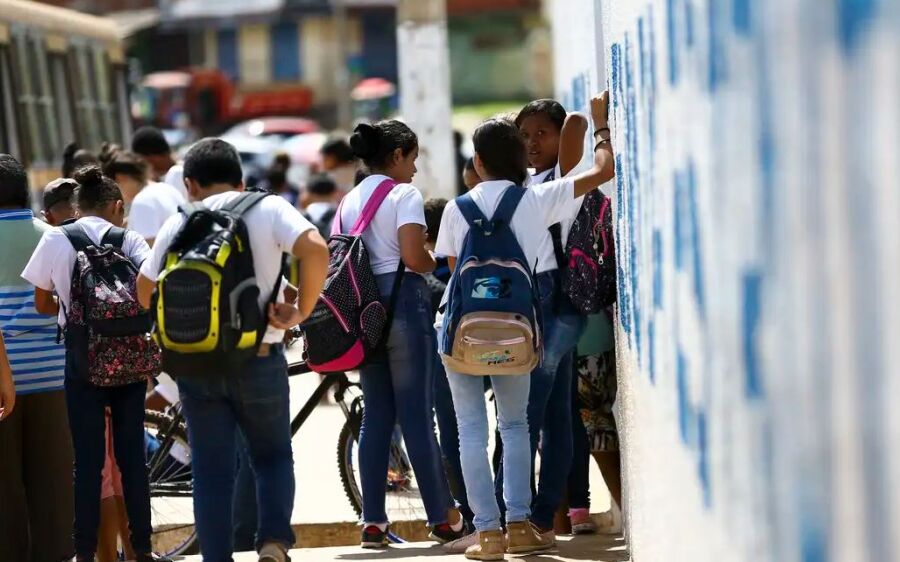 Pisa: Brasil mantém estabilidade em matemática, leitura e ciências