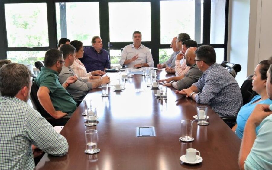 Laguna Carapã: governador garante obras de infraestrutura urbana e na malha rodoviária da cidade