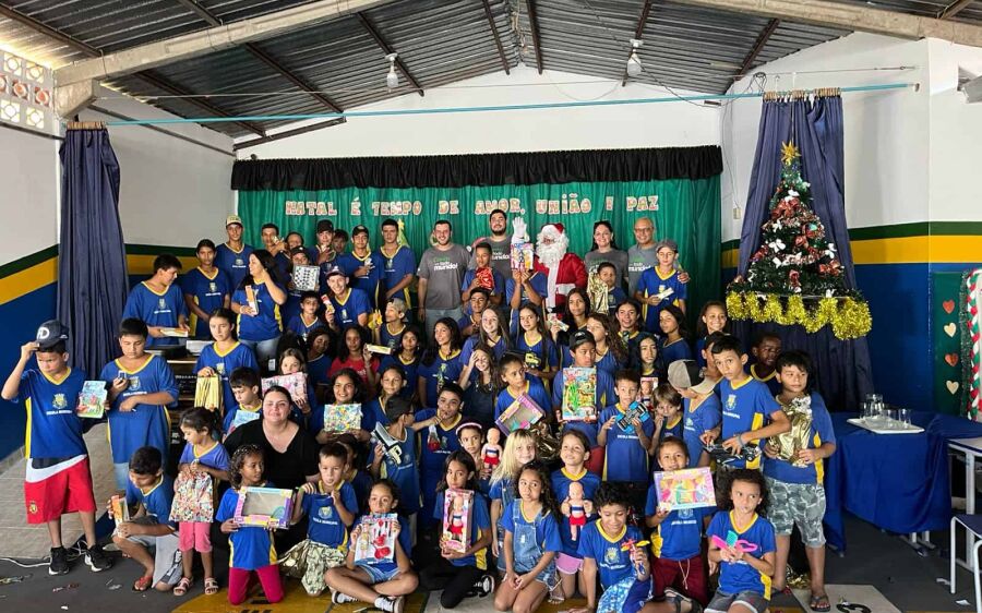 Campanha Natal Solidário da Sicredi Celeiro Centro Oeste beneficia mais de 10 mil pessoas em MS e GO