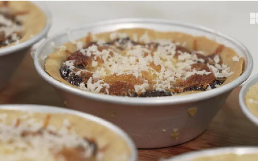 Empadinha de bananada  com queijo