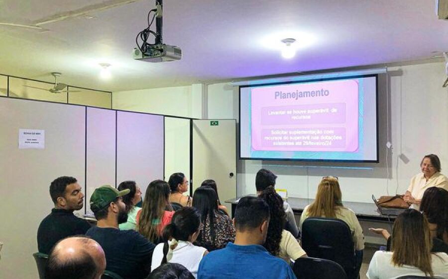Secretaria de finanças de Rio Verde realiza capacitação para melhor atendimento