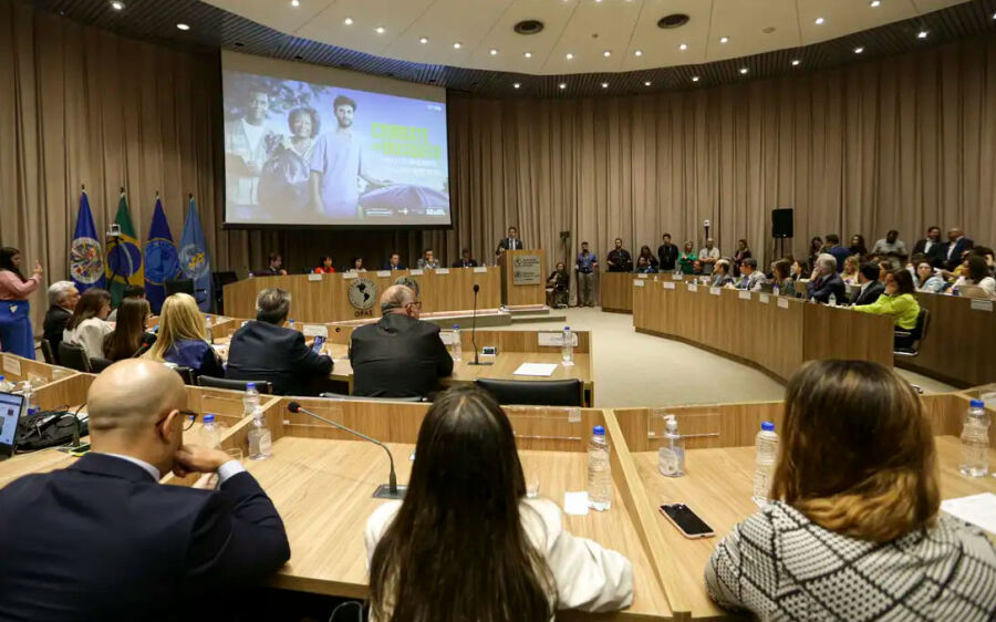 Saúde anuncia centro de emergência para conter epidemia de dengue