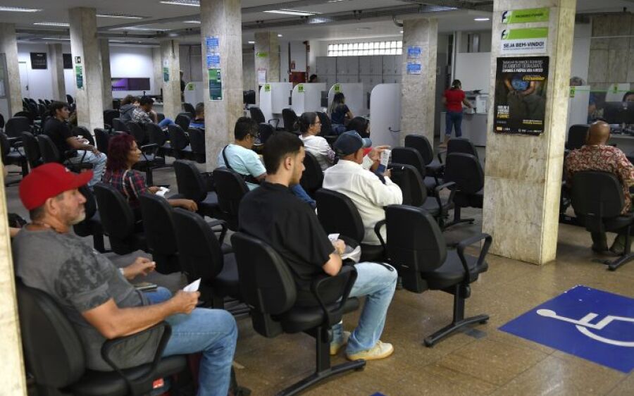 Segunda-feira abre a semana com 5,4 mil vagas de emprego oferecidas na Fundação do Trabalho